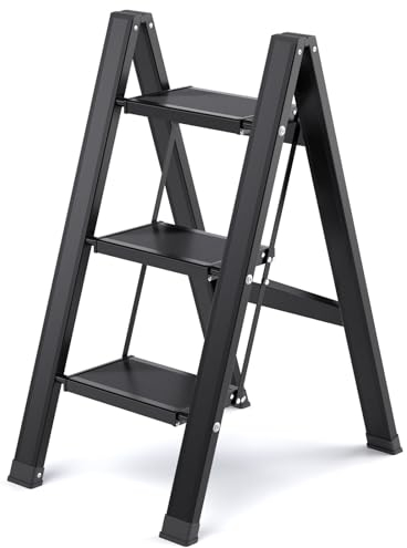 KULACO Escalera plegable en 3 peldaños, de aluminio, portátil, con pedal ancho antideslizante, plegable, ligera, capacidad de carga de 150 kg, color negro
