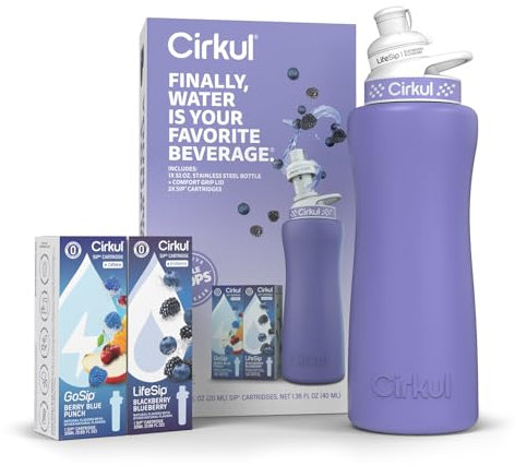 Cirkul Edelstahl-Wasserflasche, Starter-Set mit Immergrün-Deckel, 2 Geschmackskartuschen (1 LifeSip Blackberry Blueberry, 1 GoSip Berry Blue Punch), keine Kalorien und kein Zucker