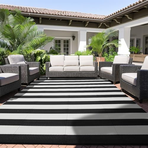 Strickland Home Outdoor-Teppich 2,4 x 3 m, Kunststoff-Teppich für Terrasse, Schwarz & Weiß