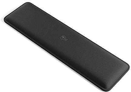 Glorious Gaming Padded Keyboard Wrist Rest (TKL, 17 mm stark) - gesteppte Ränder, glatte Stoffoberfläche, rutschfeste Gummibasis, mittlere Festigkeit, 360 x 100 x 17 mm - Black-Stealth