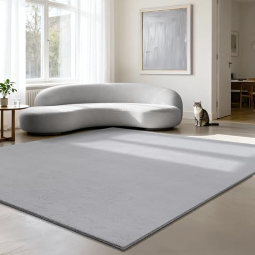 the carpet Relax Moderner Flauschiger Kurzflor Teppich, Anti-Rutsch Unterseite, Waschbar bis 30 Grad, Super Soft, Felloptik, Grau, 240 x 240 cm Quadratisch