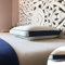 NightSide® Oreiller à mémoire de forme Premium. Coussin anti-transpirant adapté aux douleurs cervicales. Housse bambou hypoallergénique, double face. Oreiller ergonomique cervical modèle: médium/moyen