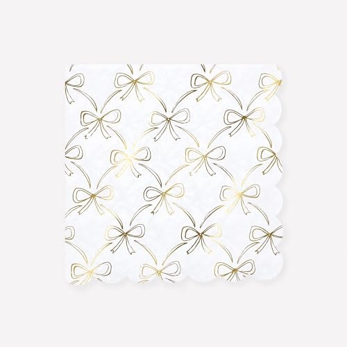 Meri Meri Christmas Paper Napkins (Pack of 16), Square Christmas Napkins Disposable, Thick & Absorbent 3-Ply Paper, Wavy Border