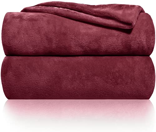 Gräfenstayn® Kuscheldecke flauschig & super weich - hochwertige Fleecedecke auch als Wohndecke, Tagesdecke, Sofadecke & Sommerdecke geeignet - Überwurf Decke Sofa & Couch (Bordeaux, 150x130 cm)