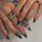 Faux Ongles Court MouyouGlow,Amande Violet French 3D Sergé d'or Texturé Automne Press on Nails avec Colle à Ongles,Purple Tip Sculpture Winter Fall Acryl Fake Nails