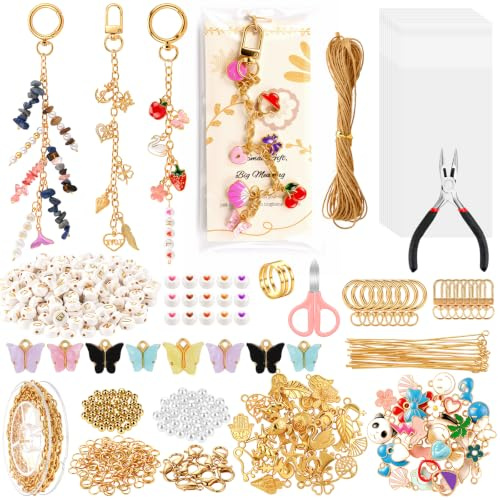 Kkluno 674 Stück DIY Schlüsselanhänger Schmuck Charms Anhänger Basteln Set | Komplettes Schmuck Bastelset mit Buchstaben Perlen Charms Metallringe Zange Karten Anleitung Kreatives Geschenk für Frauen
