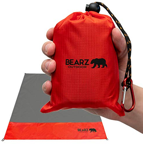 BEARZ Outdoor Decke, Reisedecke, Kompakt Picknickdecke Wasserdicht - Ultraleicht Camping Sitzunterlage Outdoor, Stranddecke Sandfrei, Kleine Campingdecke - Festival, Camping und Wandern Zubehör (Rot)
