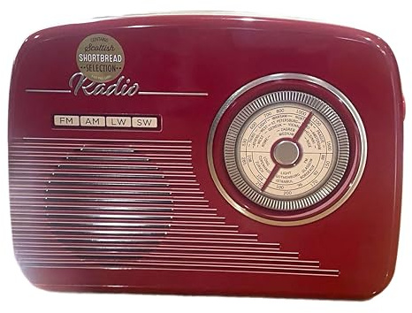 eBoutik - Vintage Biscuit Tin Gift With Scottish Shortbread Portable Radio Design Retro 60'sStyle - Novelty Present for Birthdays, Valentines, Mother Day etc (Red)