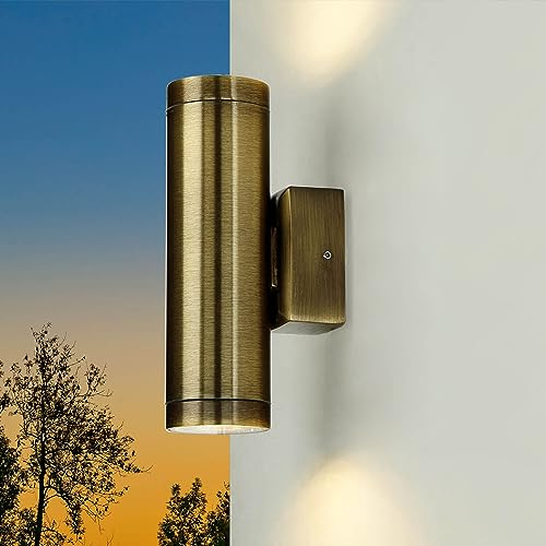 Licht-Erlebnisse Wandleuchte Messing Antik IP64 Terrasse Balkon T:10 cm GU10 max. 3,5W Up & Down 2-flammig nostalgische Outdoor Wandlampe SERRES