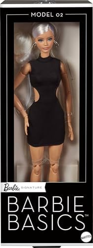 Barbie Basics-Modell 2, Sammlerpuppe mit blonden Haaren, schwarzem Minikleid und Gladiatorstiefeln, Mode in universeller Passform, beweglichem Körper und austauschbarem Kopf, JBH71