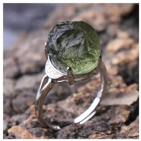 YLLLLY 1PC Meteorite Ring,1PC Really Natural Moldavite Ring Stone Czech Meteorite Crystal Energy Gemstone Different Grams Rare Gifts(B)