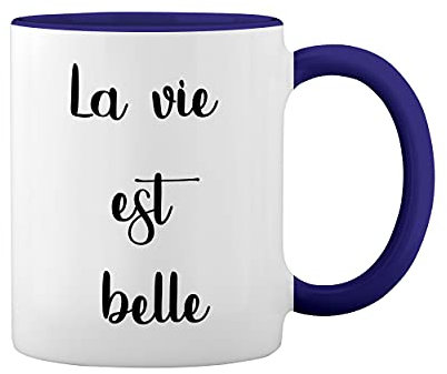 La Vie Est Belle Weiße Tasse Mug mit blauem Felgen und Griff