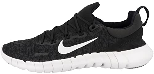 Nike Damen Free Run 5.0 Road Running Shoe, Black White Dark Smoke Grey, 39 EU