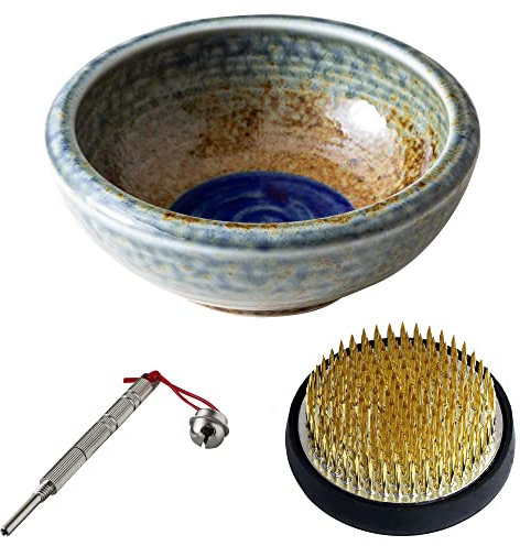 Wazakura Ikebana Werkzeug-Set, Hergestellt in Japan, Minoyaki Vase + 61mm Kenzan + Kenzan Pflegewerkzeug - Blau & Braune Vase + Messing Kenzan