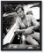 Poster Master Roger Moore Poster, Promi-Druck, Fotografie-Kunst, ikonische Kunst, Schwarz-Weiß-Kunst, Filmkunst, Fahrkunst, klassisches Heimkino oder Wohnzimmerdekoration, 20,3 x 25,4 cm, ungerahmt