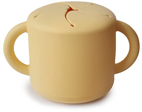 Mushie Snack Taza de Silicona | Fiambrera Infantil para Llevar | Antiderrame y Resistente al Lavavajillas y al Microondas | Caja de Aperitivos Segura para Niños Pequeños y Niñas | Pale Daffodil
