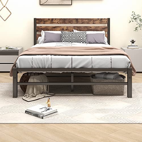 HOMERECOMMEND Doppelbettrahmen mit rustikalem Holz-Kopfteil und Fußteil, robuste Metallplattform, Bettgestell, solide und stabil, starke Metalllatten Unterstützung, einfache Montage, Schwarz / Braun