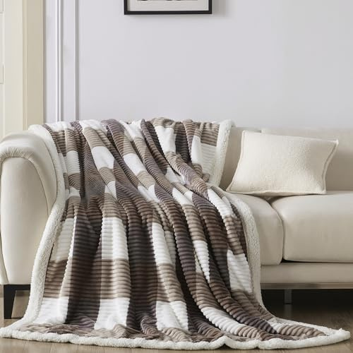 Gracelife Blanket for Women, Sherpa Throw Blanket for Couch, Flannel Cozy Soft Checkered Blanket for Bed - Fleece, Beige, 200 * 230cm