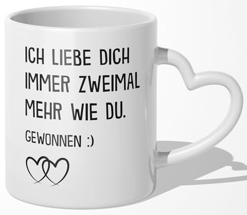 22Feels Jahrestag Geschenk für Frauen und Männer, Ihn Sie, Pärchen Paar Tasse, Beziehung, Valentinstag, Hochzeitstag, Freund Freundin, Ehemann Ehefrau Spruch (Herzhenkel Weiss)
