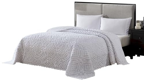 Beatrice Home Fashions Wedding Ring Chenille Bedspread, Queen, White
