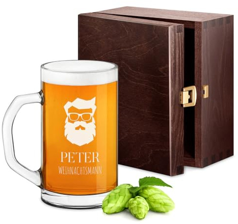 Maverton Bierkrug mit Gravur personalisiert, klassisches Bierglas 640 ml | Bierseidel für Männer, Bierhumpen für Biertrinker, Maßkrug zum Geburtstag, zu Weihnachten, Weihnachtsmann