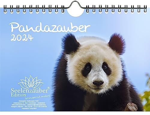 Pandazauber DIN A5 Wandkalender für 2024 Panda - Geschenkset Inhalt: 1x Kalender, 1x Weihnachts- und 1x Grußkarte (insgesamt 3 Teile)