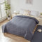 Taiyang Housse de canapé 100% imperméable, Housse de lit, Housse pour Animaux de Compagnie, canapé, Housse pour Meubles de canapé, Convient aux Enfants, Chiens, Chats(Gris, 208-208 cm (1 Paquet))