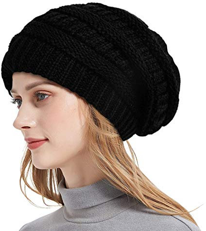Roniky Winter Knit Beanie Hats for Women, Silk Satin Lined Chunky Cap Soft Stretch Cable Knit Warm Slouchy Beanie Hat, Schwarz, Einheitsgröße