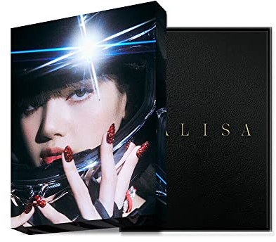 YG Ent. Lisa – LALISA [Photobook ver.] Album (Special Edition) + Geschenk (dekorative Aufkleber, Fotokarten) (Schwarz, 247 x 336 mm)