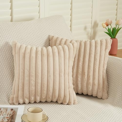 ORANIFUL Beige 60x60 Fell Kissenbezüge Set 2-teilig Kuschelkissen Flauschig Kissenhülle Streifen Design Kissen Hülle für Sofa Couch Bett Weicher Fake Fur Bezug Moderne Dekokissen