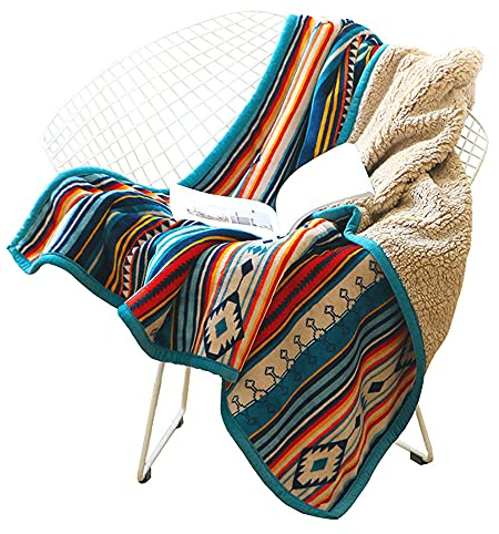 Hggzeg Korallen-Fleece-berwurfdecke, flauschig, weiche Couchdecke, warme Bettdecke, buntes Streifenmuster, Reisedecken für Schlafzimmer, Wohnzimmer, Büro (farbige Streifen,150 * 200 cm)