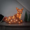 Festive Lights 32 cm große Weihnachtsfigur aus Acryl mit Rentier und Rehkitz – 40 weiße LEDs, batteriebetriebene Beleuchtung mit Timer-Dekoration
