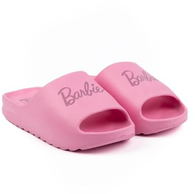Barbie Sliders Femme | Sandales avec logo de poupée emblématique rose pour dames | Beachwear Maillot de bain Chaussures d’été Chaussures