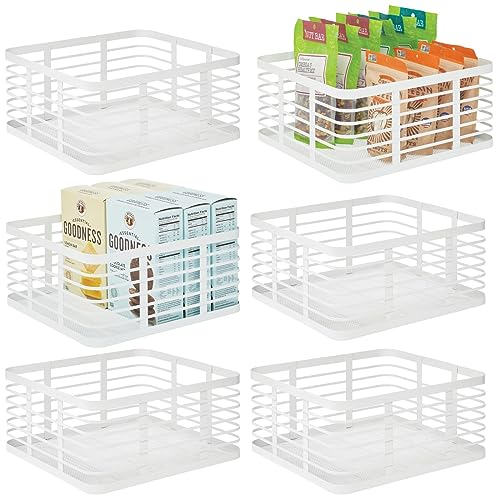mDesign 6er-Set Allzweckkorb aus Metall – Aufbewahrungskorb für Küche, Vorratskammer, Bad etc. – kompakter und universeller Drahtkorb – weiß