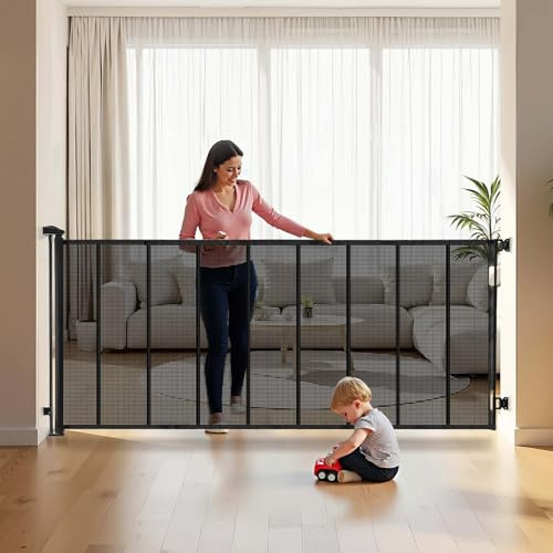 VEVOR Retractable Baby Gate, Extends to 4150 mm Extra Wide, 990 mm Tall, with Reinforced Fiberglass Strips, Avoids Crawling Through, Mesh Dog Gate for Decks, Doorways, Garages, Indoor, Black
