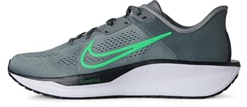NIKE Quest 6 Sneaker, Multicoloured, 8.5 UK Child