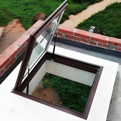 Dachfenster mit Griffen für Dachboden und Sonnenraumbeleuchtung