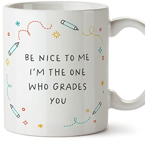 Mugffins Tazza in ceramica per INSEGNANTE - 11 oz / 350 ml - In inglese - I'm who grades you - Idea regalo per compleanno, anniversario, natale, laurea