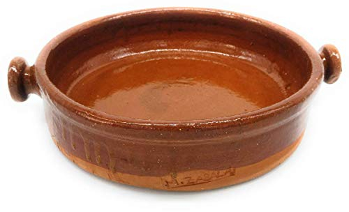 Cazuela redonda de barro refractario de 35 x 8 cm.