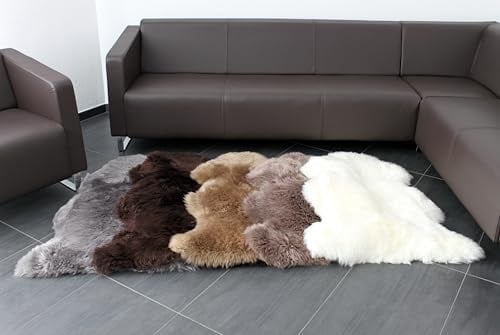 Andreas Dell Echtes Schaffell Braun Natur – Premium Lammfell Teppich, Kuschelig Weiches Fell, Öko-Tex Geprüft, Wärmeisolierend & Atmungsaktiv – Deko, Sitzauflage für Sofa, Bett & Stuhl (L: 100-110cm)
