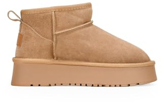 BOSANOVA Schneestiefel aus Spaltleder mit niedrigem Schaft von 8 cm, Logo-Detail, Fellfutter und 4,5 cm Plateausohle, ohne Verschluss. Damenschuhe