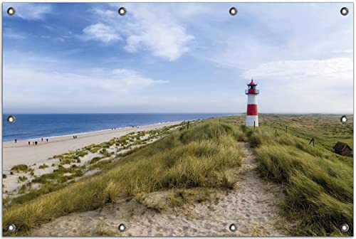 Wallario Outdoor-Poster für Garten oder Balkon Am Strand von Sylt Leuchtturm auf der Düne Panorama, Motivbanner Größe: ca. 80 x 120 cm, Outdoor-Bild