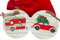 Retro-Auto mit Baum und Vintage Camper Ornamente Weihnachten Urlaub Dekoration