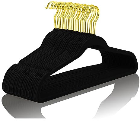 MIZGI Paquete de 40 Perchas de Terciopelo, Fieltro Antideslizante, Resistentes con Ganchos Dorados, Perchas Negras Que ahorran Espacio