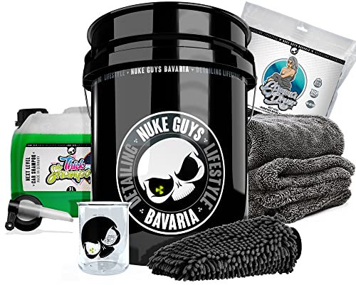Nuke Guys Auto Wasch Eimer Set Skull Bucket 5GAL + Thick Shampoo 3L Kanister mit Messbecher & Ausgießhahn + Gamma Dryer Trockentuch + Waschhandschuh