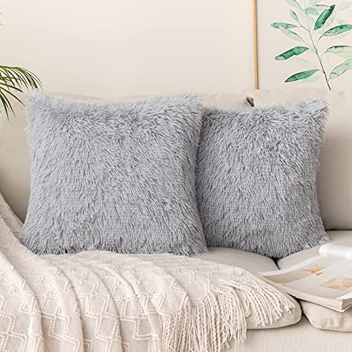 MIULEE 2er Set Kissenbezüge Künstlich Pelz Sofakissen Dekorative Dekokissen Kuschelkissen Plüschkissen Kuschelig Couchkissen Kissen Flauschig Kissenbezug für Wohnzimmer Schlafzimmer 45x45 cm Grauweiß