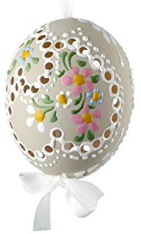 Holz-Leute Osterei mit Wachsornamenten grau, gelocht mit rosa Blümchen, Osterdeko, besonderer Schmuck für den Osterstrauch, inkl. Band zum Aufhängen, echtes Hühnerei, 1 Stück