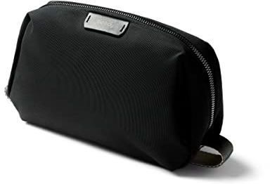 Bellroy Toiletry Kit, wasserabweisender Kulturbeutel für Reisen (Hygieneartikel, Parfum, Rasierer, Haarbürste, Zahnbürste) - Black
