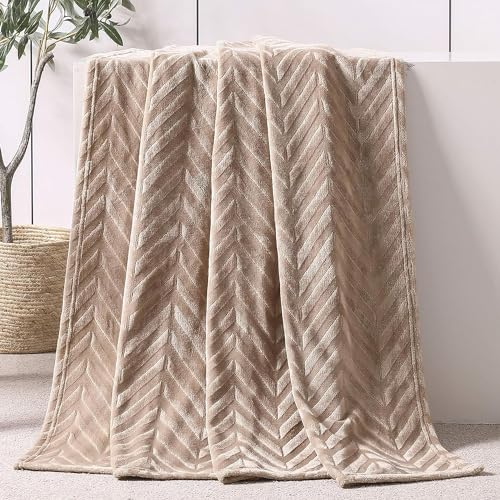 Whale Flotilla Kuscheldecke mit Chevron Muster 150x200 cm, Warme Sofadecke Wohndecke Superweiche und Kuschelige Fleecedecke Flanell Decke, Beige