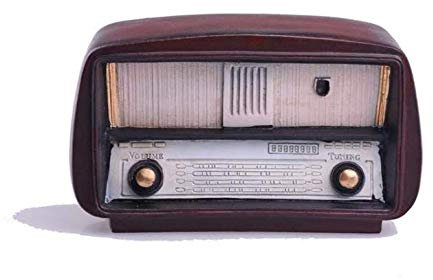 Gwill Europe Style Resin Radio Model Retro Nostalgic Ornaments Vintage Radio Craft Bar Home Decor Accessories Gift Antique Imitation